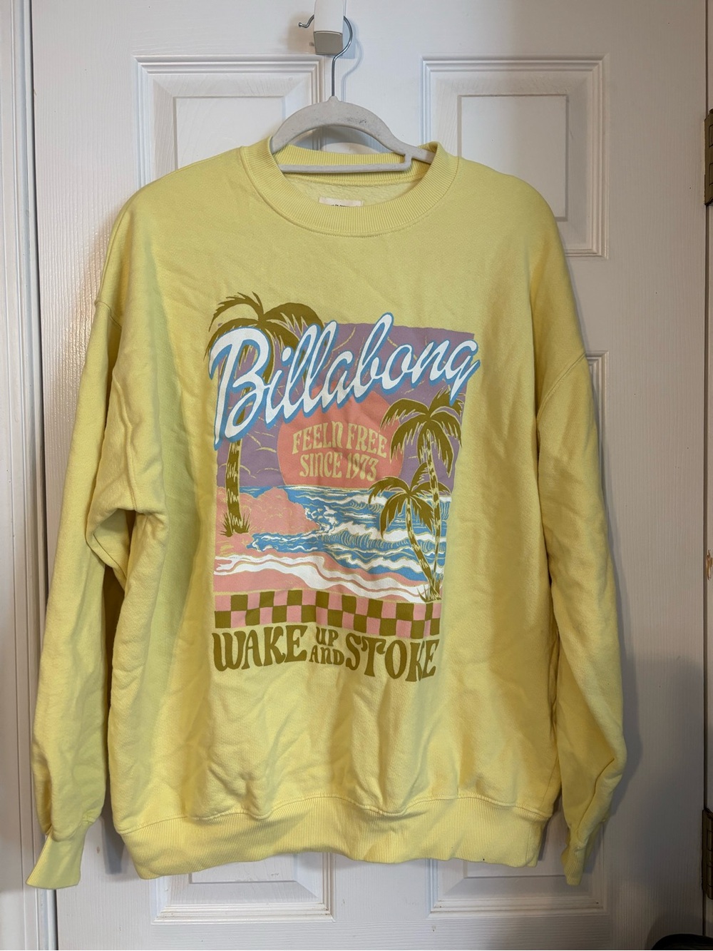 Billabong Women’s Yellow Graphic Crewneck Sweatshirt